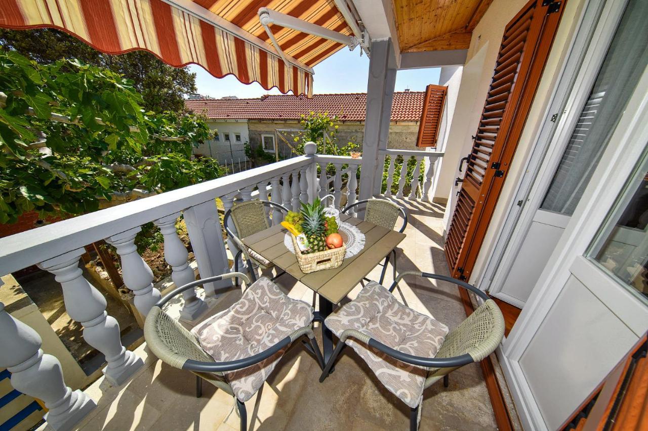 Lana Apartman Zadar Exterior photo