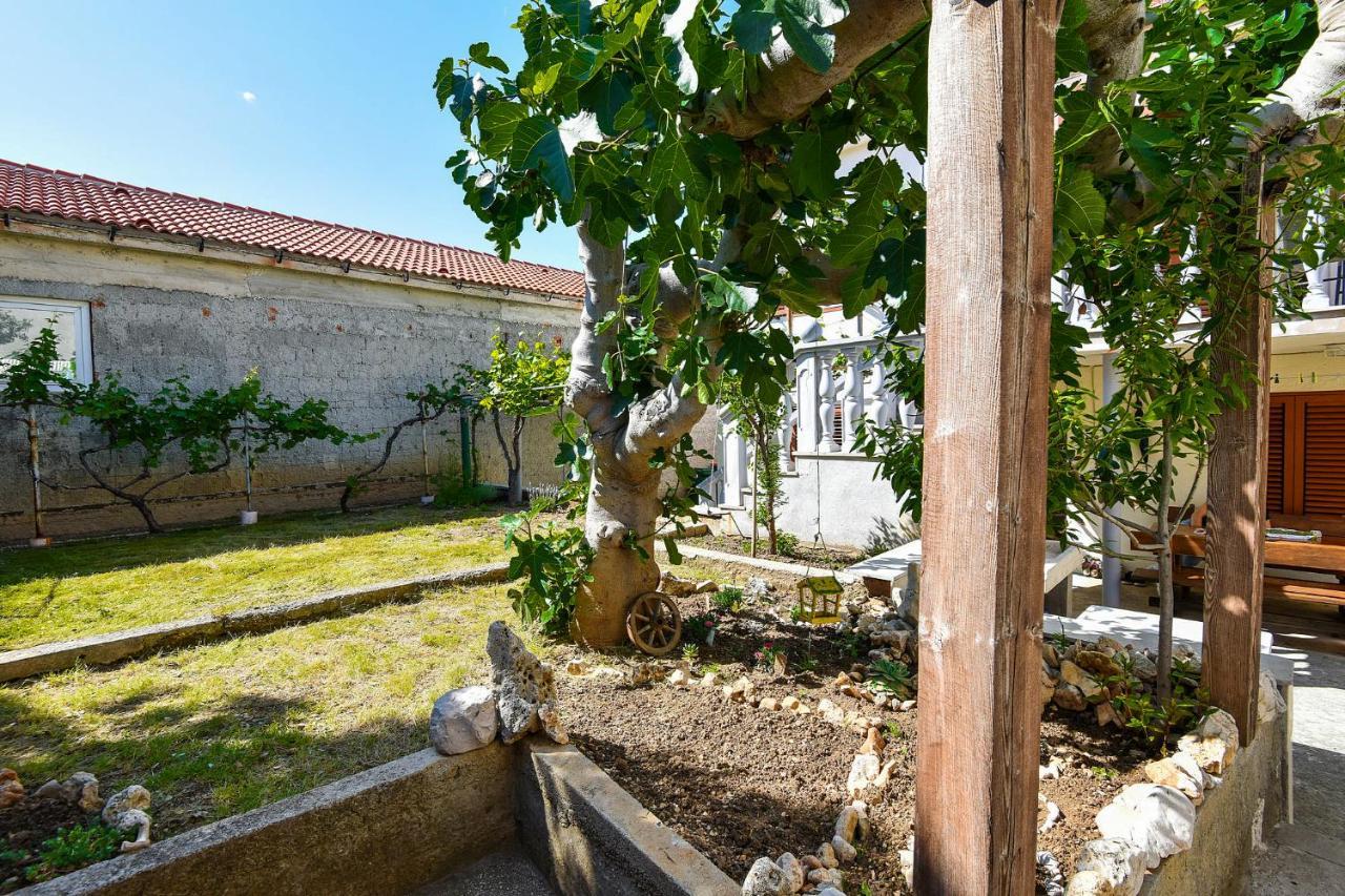 Lana Apartman Zadar Exterior photo